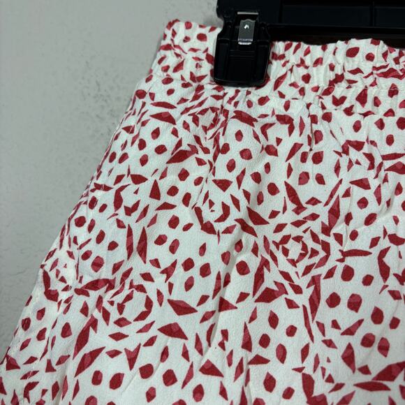 Cupcakes and Cashmere Small Asha Shorts Ivory Red Geometric Elastic Waist - Picture 4 of 7